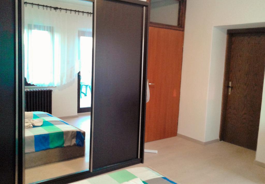 Apartment Trsina Rakalj Exterior foto